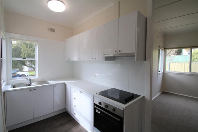 18 Moresby Street, NSW 2800