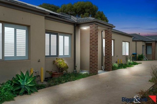 2/7 Adrian Circuit, VIC 3029