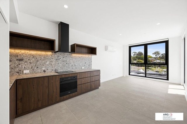 211/2 Foote Street, VIC 3107