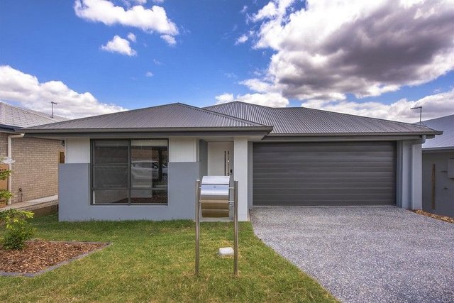 18 Covella Boulevard, QLD 4124