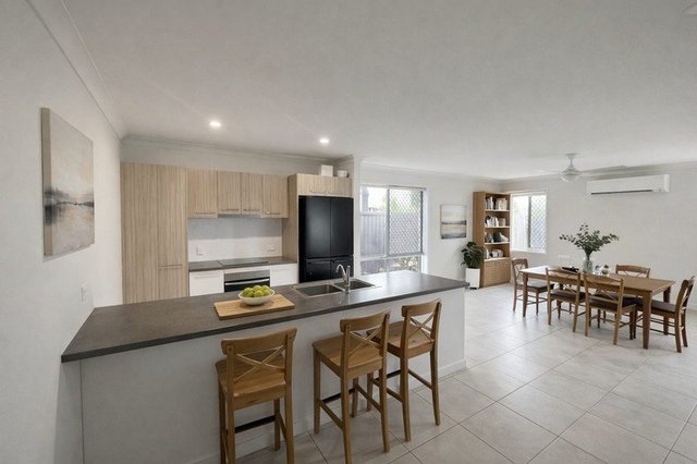 7 Naples Court, QLD 4301