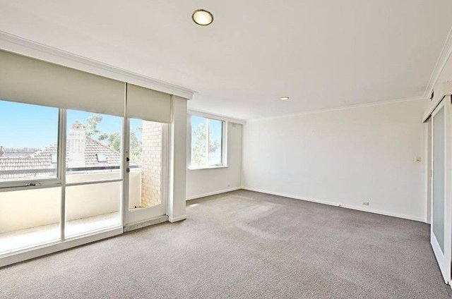 10/15 Denbigh Road, VIC 3143