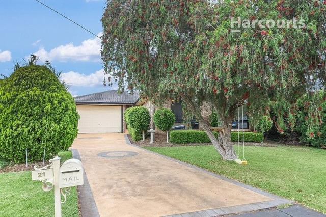 21 Wentworth Drive, NSW 2570