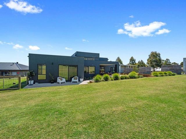 30 Besley Close, VIC 3904