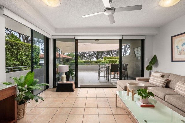 1/24 Picnic Point Esplanade, QLD 4558