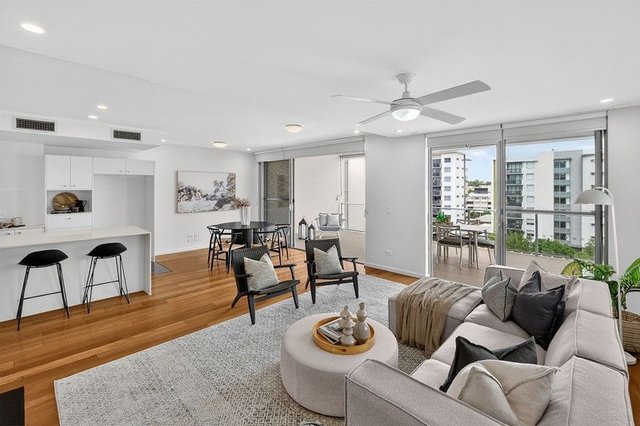 36/15-17 Kingsmill Street, QLD 4032