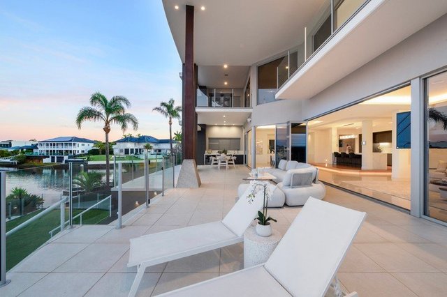 58 Fitzwilliam Street, QLD 4211