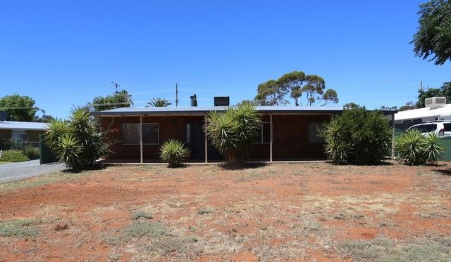 18 Saltbush Rd, WA 6442