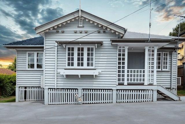 17 Hawken Drive, QLD 4067
