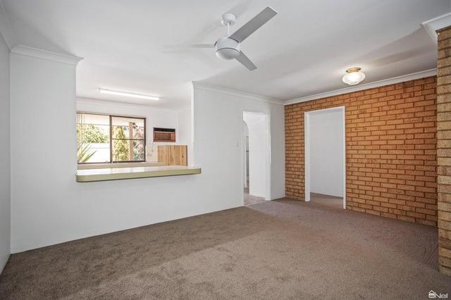 2/143 Railway Avenue, WA 6111