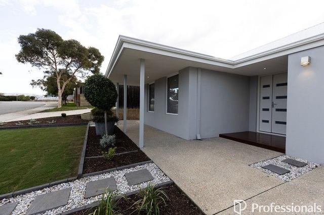 69 Lomas Circle, WA 6069