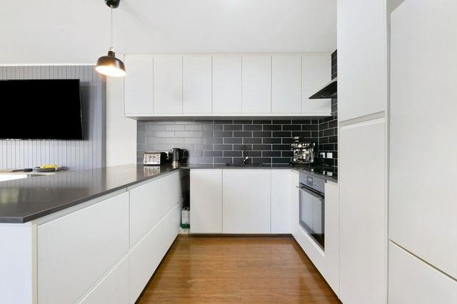 2/3 Kingia Court, QLD 4220