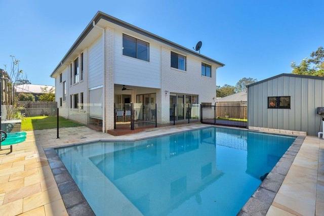 33 Honeyeater Street, QLD 4207