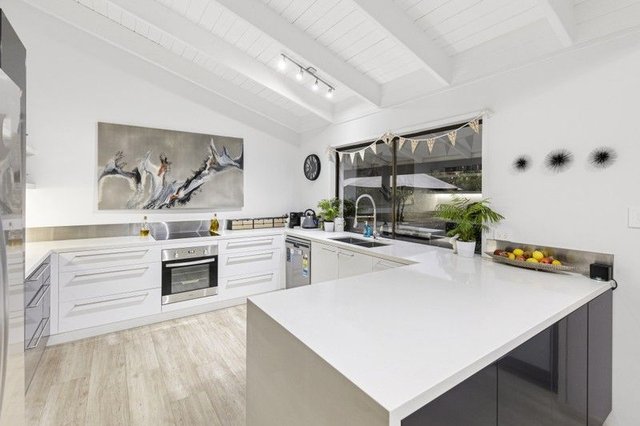 3 Woodland Drive, QLD 4227