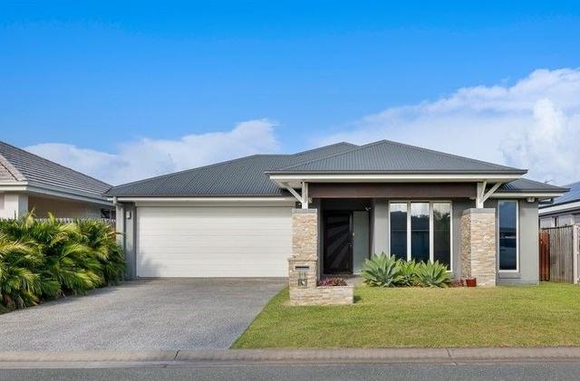 13 Azure Way, QLD 4212
