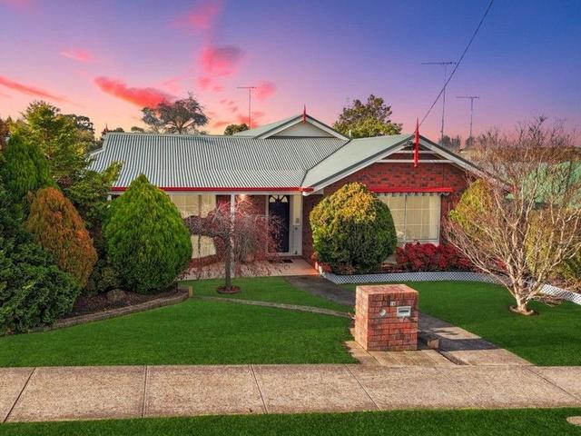 16 Dinwoodie Street, VIC 3300