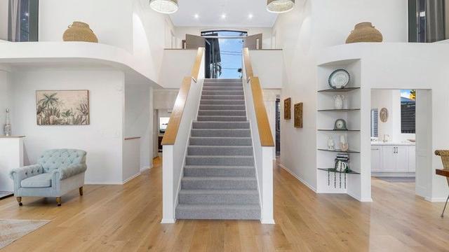 14 Vantage Point Drive, QLD 4220