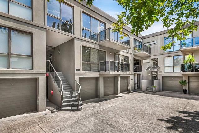 4/15 Waiora Road, VIC 3161