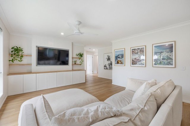 2/17 Mollys Place, QLD 4223