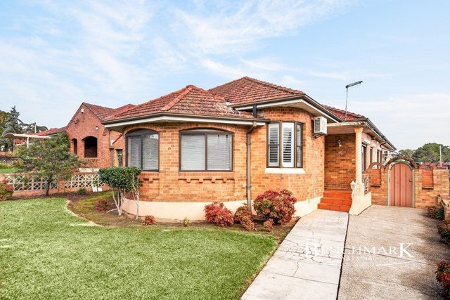 15 Lee Avenue, NSW 2209