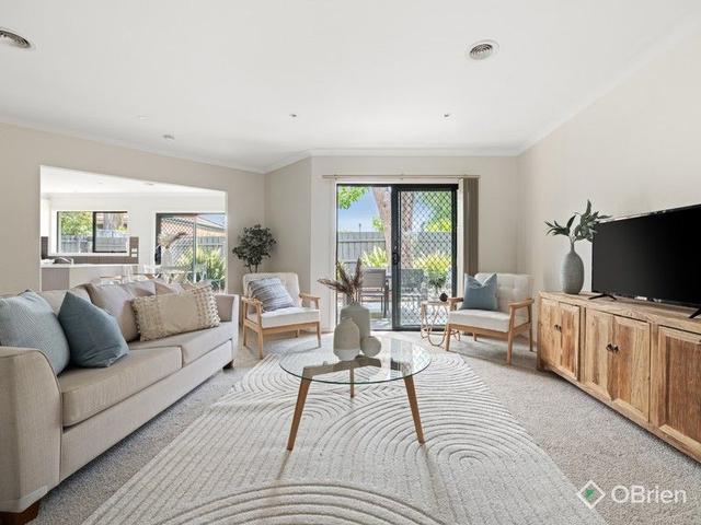 2/16 Chicquita Avenue, VIC 3198