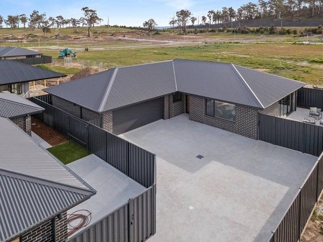 2/24 Napoleon Street, TAS 7300