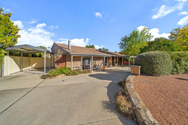 2 Joske Place, ACT 2615