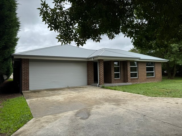 13 Miro Crescent, NSW 2576