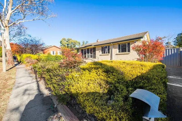 129 Gilmore Crescent, ACT 2605