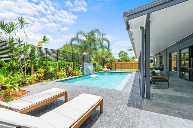 1 Bulolo Close, QLD 4879