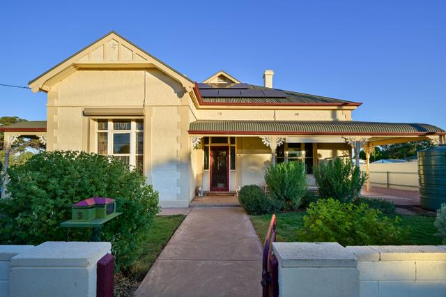 5-7 First Street, SA 5433