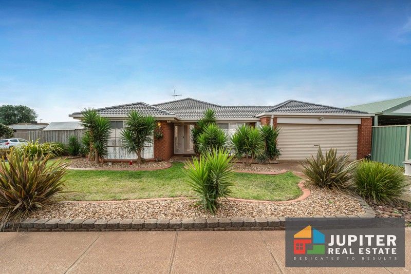 39 Denny Place, Melton South, VIC 3338 