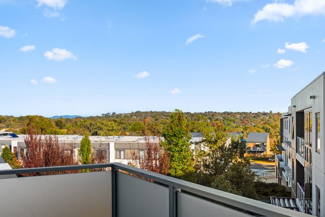 61/4 Henshall Way, ACT 2614