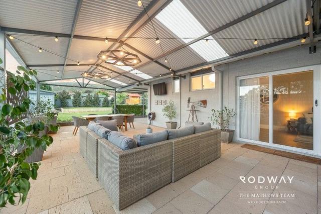 94 Clifton St, WA 6111