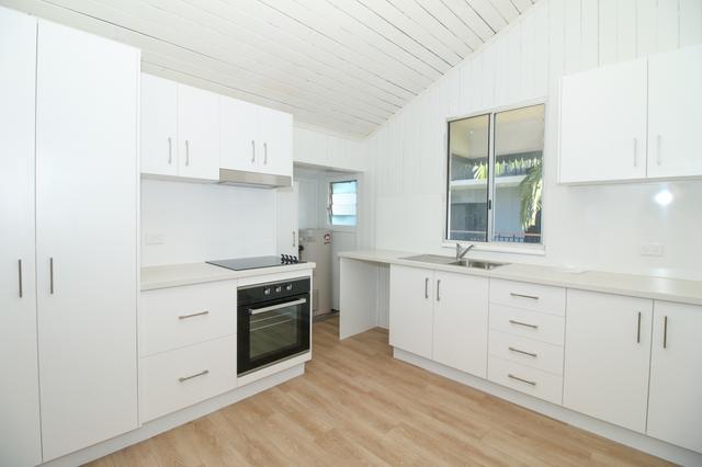 1/54 Cook Street, QLD 4810