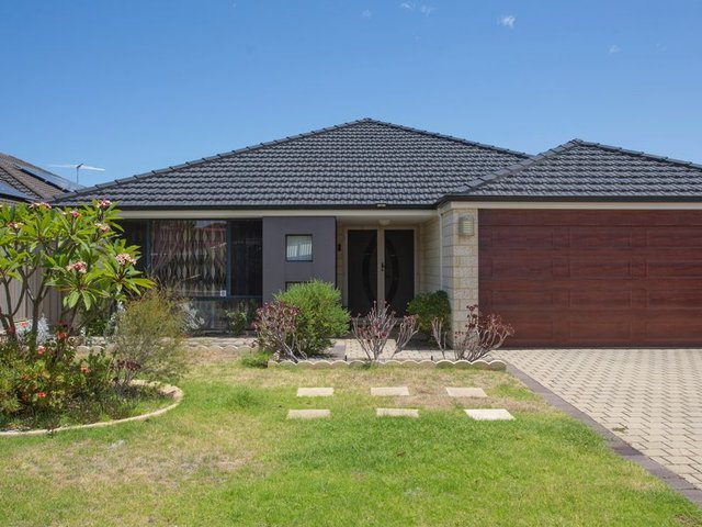 19 Peace Loop, WA 6105