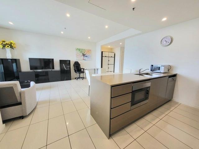 1302/3 George Julius Ave, NSW 2017