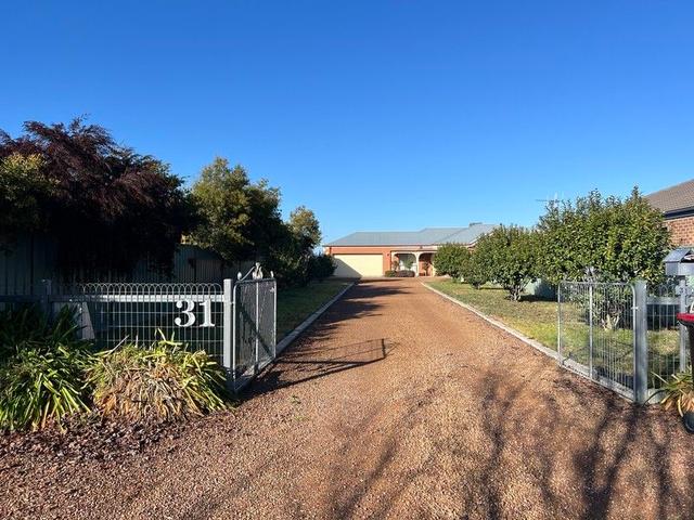 31 Banfield Avenue, VIC 3629