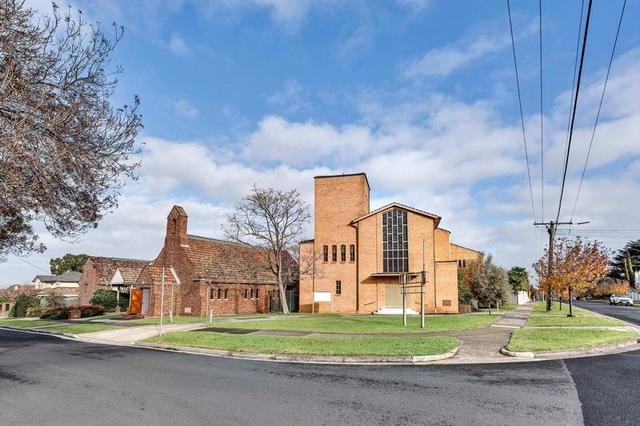 15 The Crossway, VIC 3041