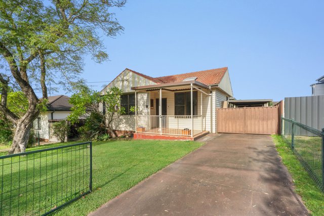 10 Noakes Parade, NSW 2147
