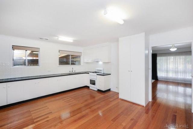 180 Casey Drive, VIC 3075