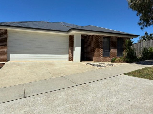 2 Wattleglade Avenue, VIC 3820