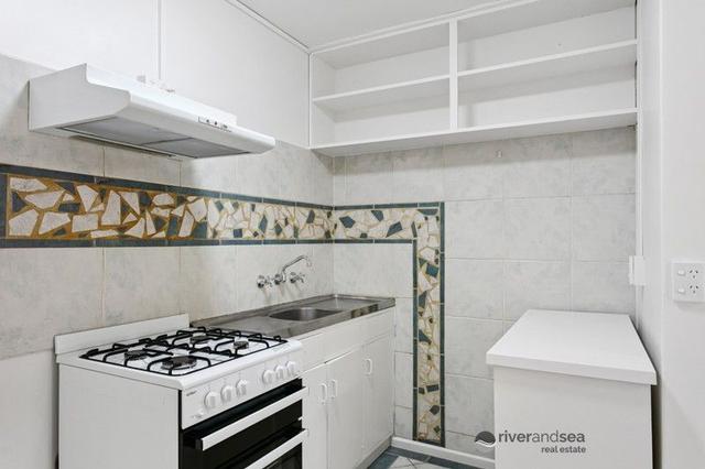 2/10 Murray Avenue, WA 6012