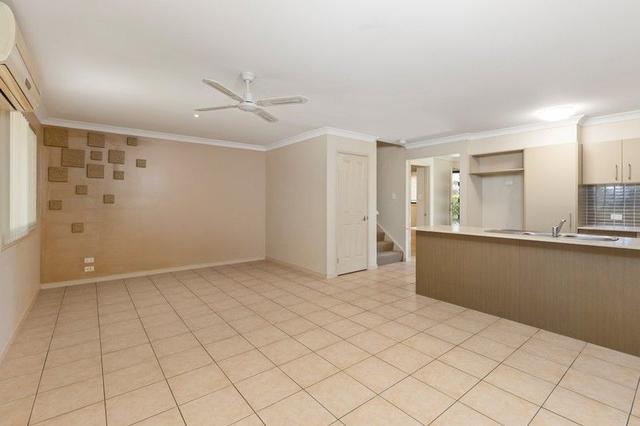 8/20 Calonne Street, QLD 4122
