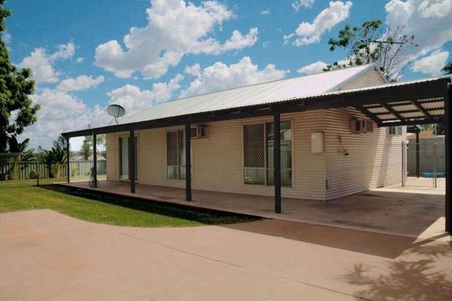 16B Plum Court, WA 6743