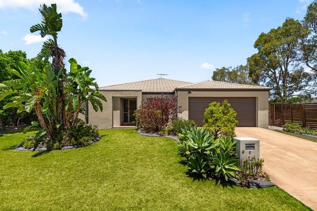 6 Churchill  Circuit, QLD 4014