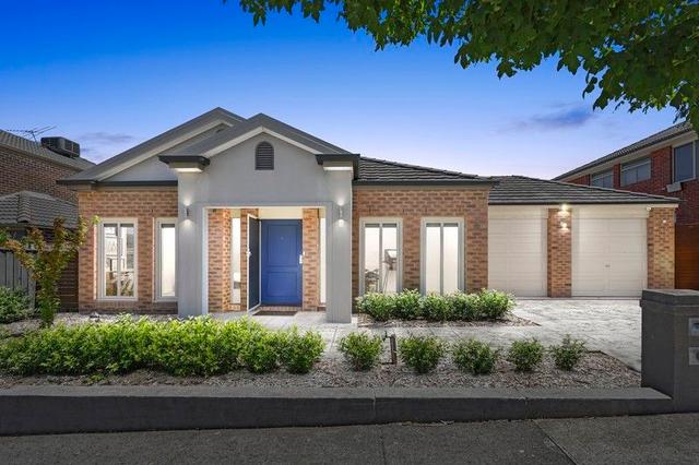 8 Garfield Way, VIC 3064