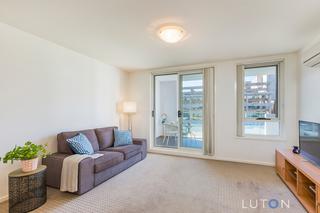 Living Area (2017-11-01)