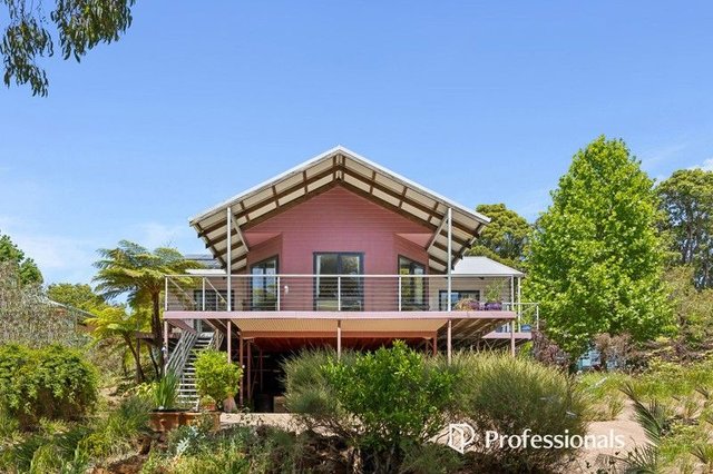 37 Palmateer Drive, WA 6076