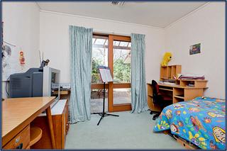 Bedroom 2 (2011-08-31)